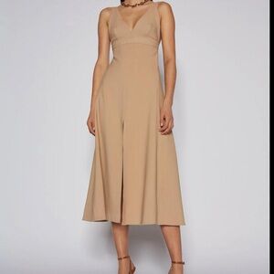 Scanlan Theodore ShowString Tailored Gown